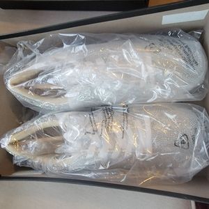 Betsey Johnson gold Rhinestone shoes nib